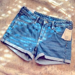 Denim Shorts 💙